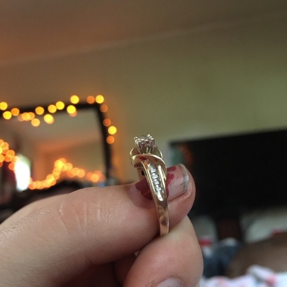 Promise ring - Picture 4 of 5